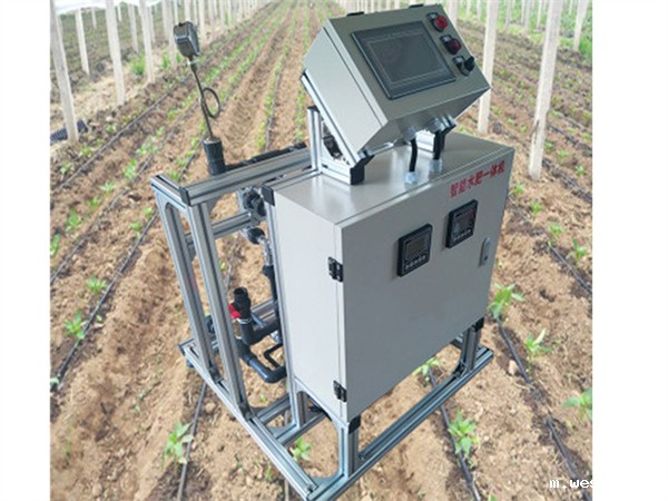 智能施肥机